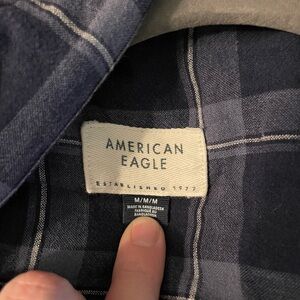 American Eagle Outfitters Blue Plaid Casual Button Down Shirt